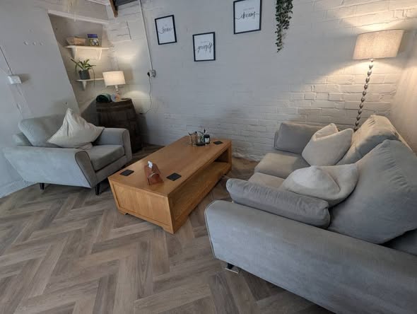 Full exclusive use of Therapy room - Burton-on trent