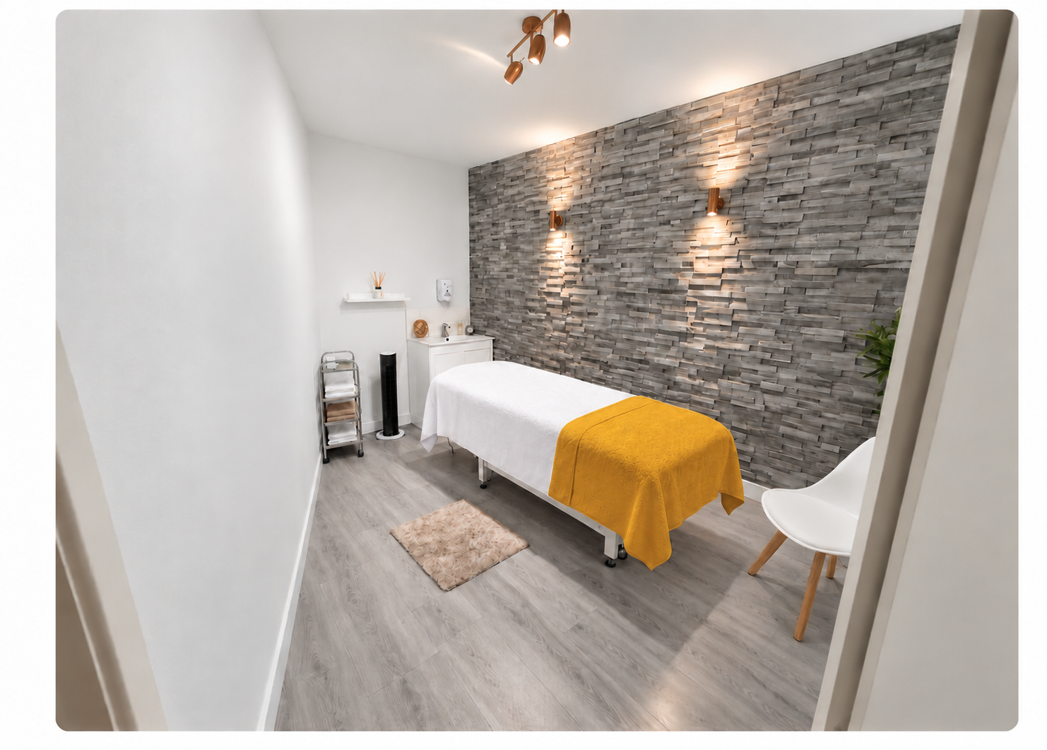 Treatment Room to Rent in Warsash, Southampton