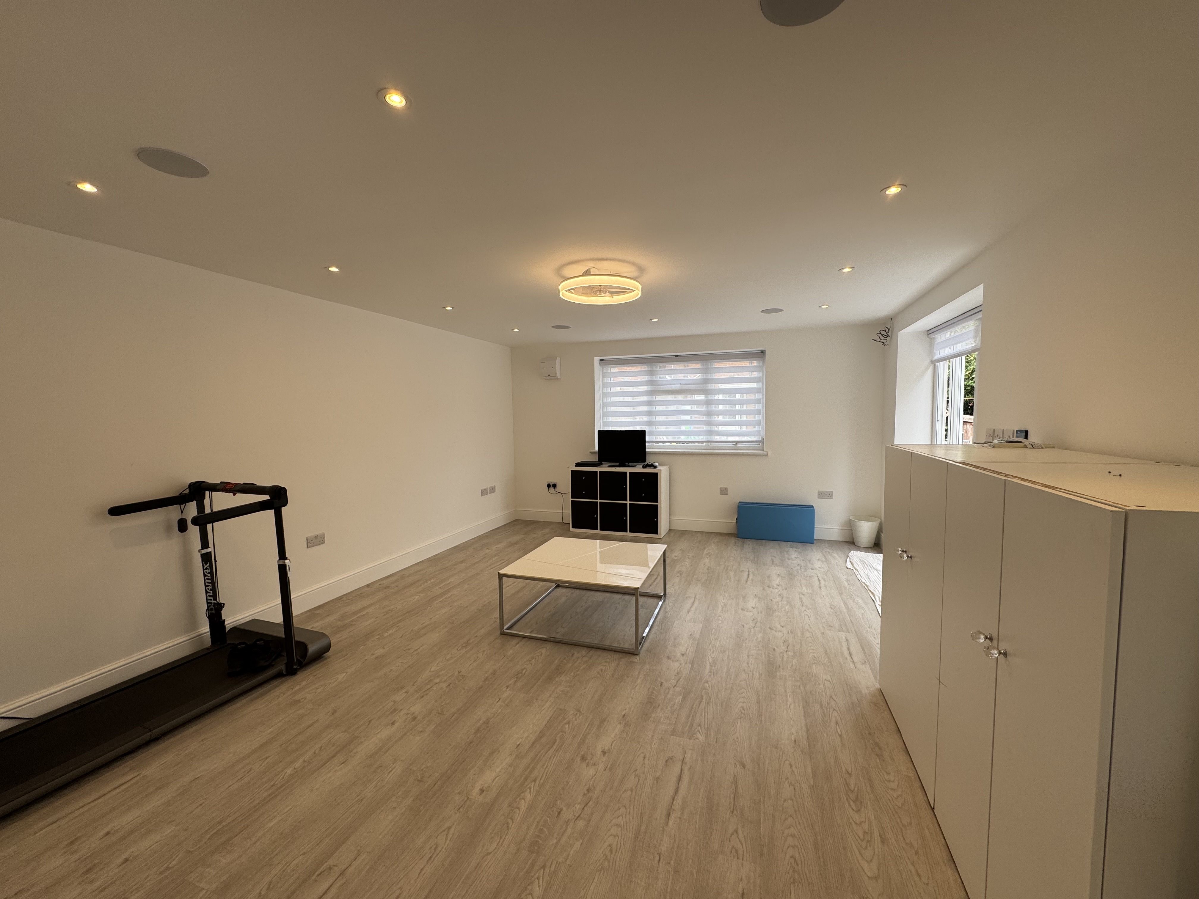 Private Therapy & Treatment Room to Rent in Hayes, London
